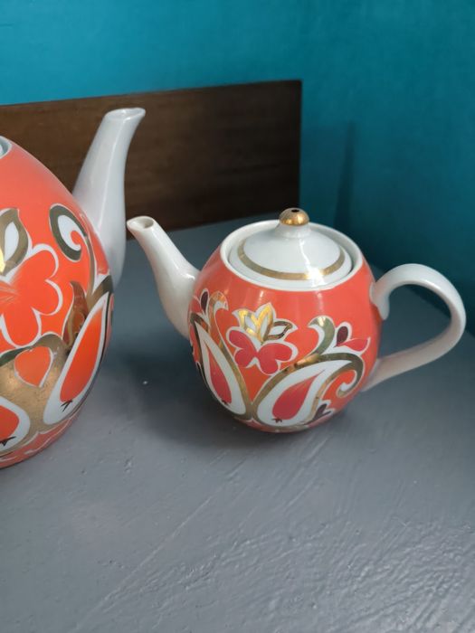 Чайники, фарфоровые