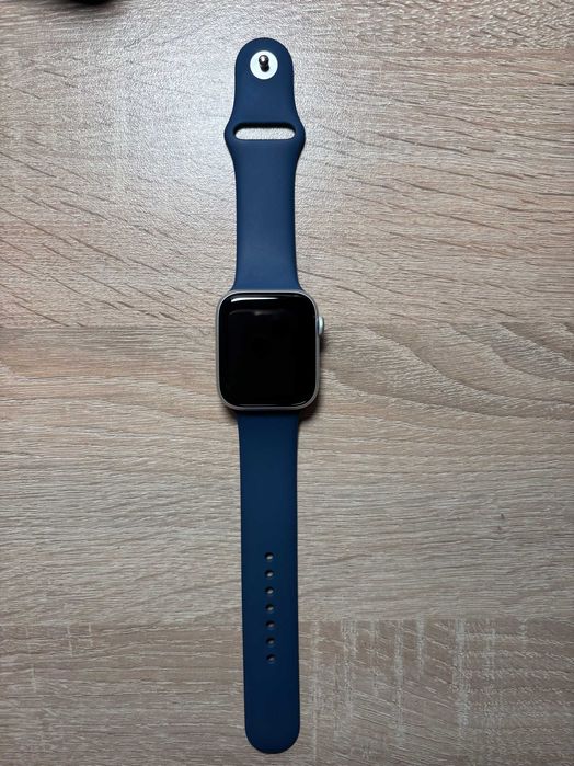 Apple Watch SE (2-го поколения) 44 мм