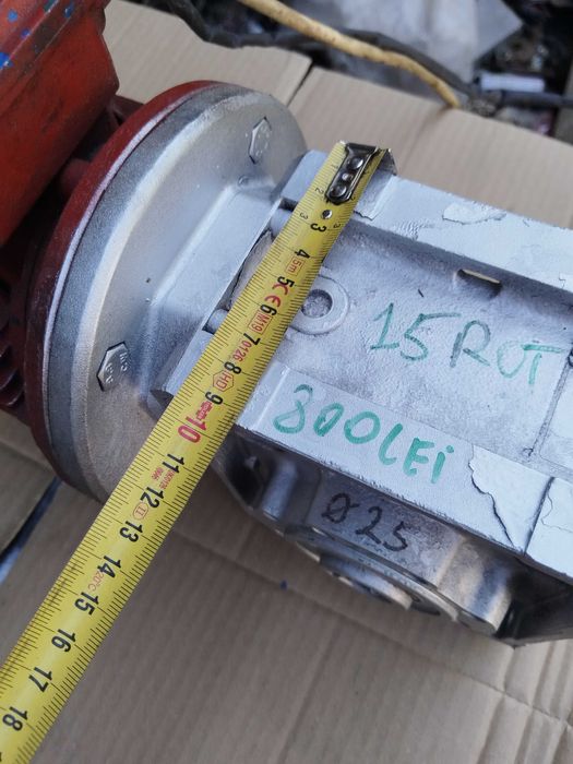 Reductor cu motor 15 rotații pe minut rotisor povarna
