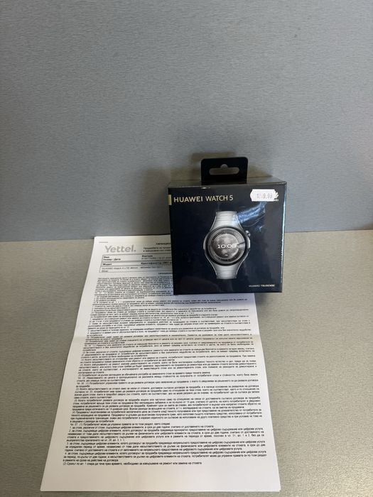 Продавам чисто нов Huawei Watch 5 Silver