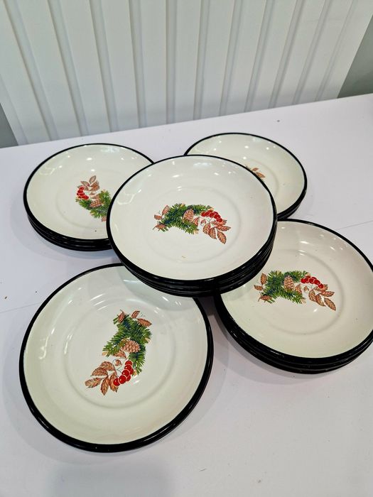 Посуды, тарелки срочно