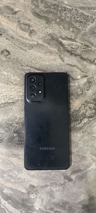Samsung A33 5G в нормальном (есть выгорание)