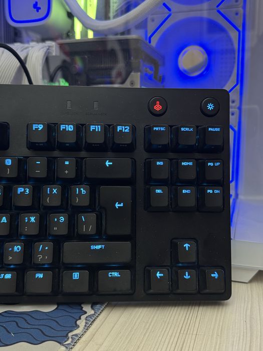 Клавиатура Logitech G pro TKL rgb