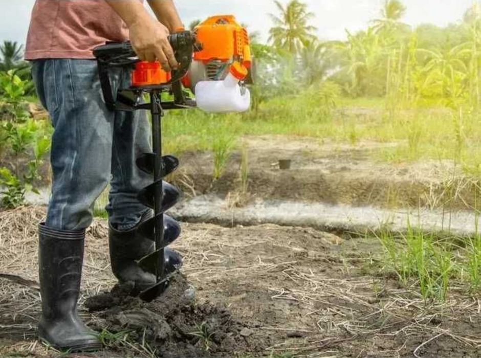 ПРОМОЦИЯ Бензинов свредел STAHLMAYER 12КуБ и различни свредла за почва