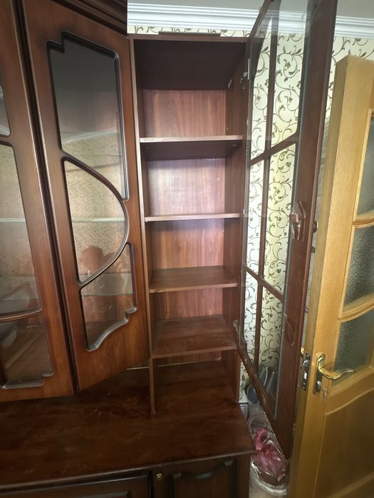 Шифоньер для гостиной