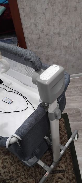 Продам кровать для новорожденных,