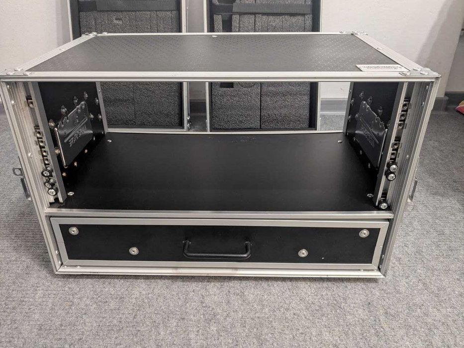 Rack case 19" 6U cu sertar