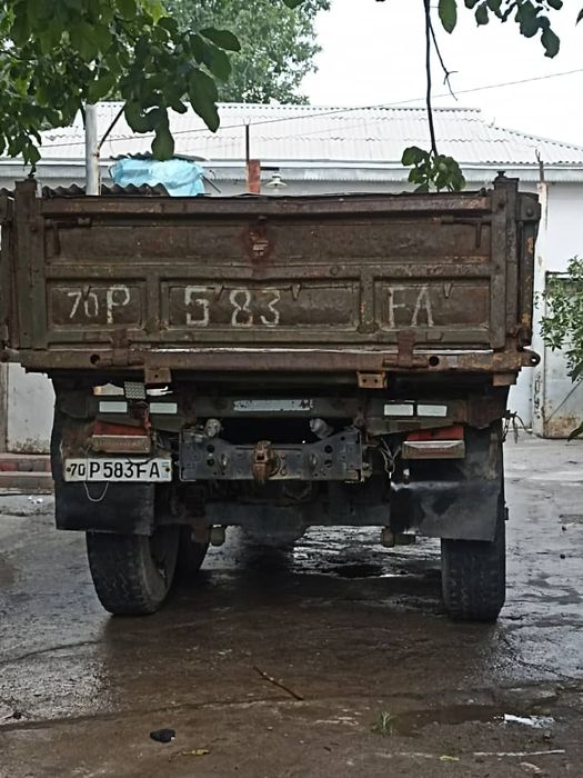 Zil 131 sotiladi 120 mln