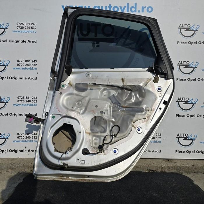 Portiera usa dreapta spate Opel Astra J