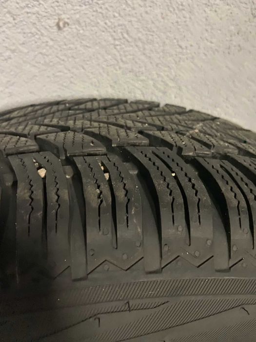 Set de 4 anvelope de iarnă Nokian 235/60/R18