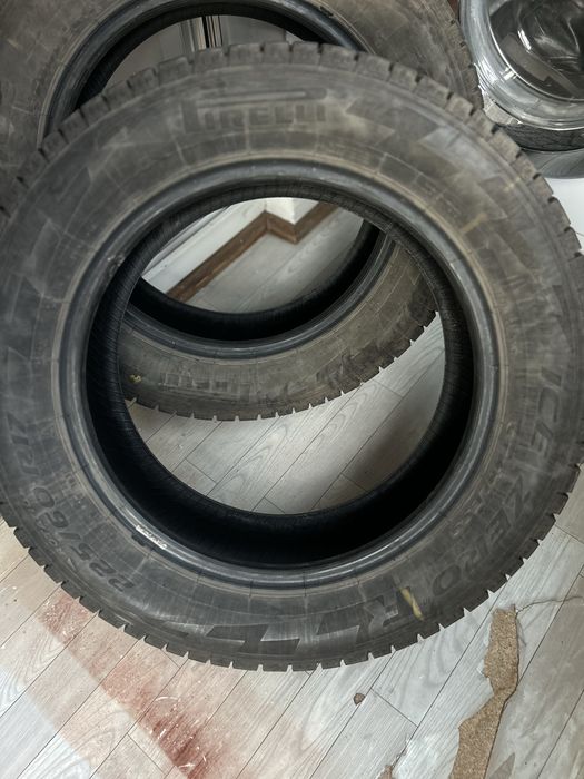 Продам шины Pirelli Ice zero
