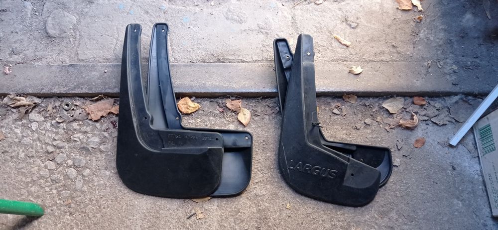 Брызговики Largus (новые)