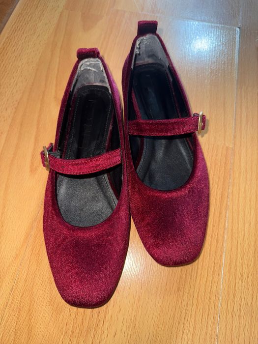 Женские балетки в цвете бордо