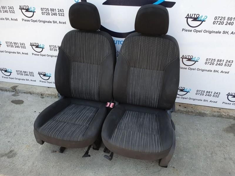 Scaune fata stanga dreapta material textil Opel Astra J