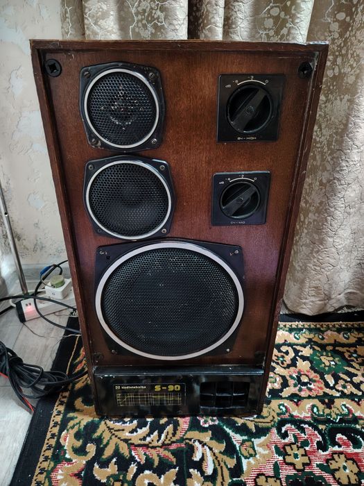 Продаются колонки s90 пара