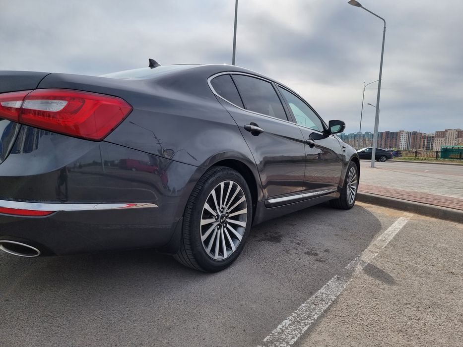 Продам автомобиль Kia K7