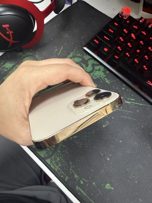 Продам iphone 13 pro max 256 80% ёмкость