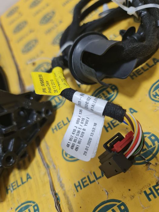 Brat oglinda dreapta camera video Audi A6 S6 C8 4K rs6 4K1857410J