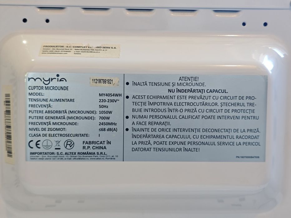 Cuptor cu Microunde (Microwave) 700W, 20L