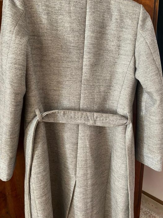 Продам пальто осенне зимнее