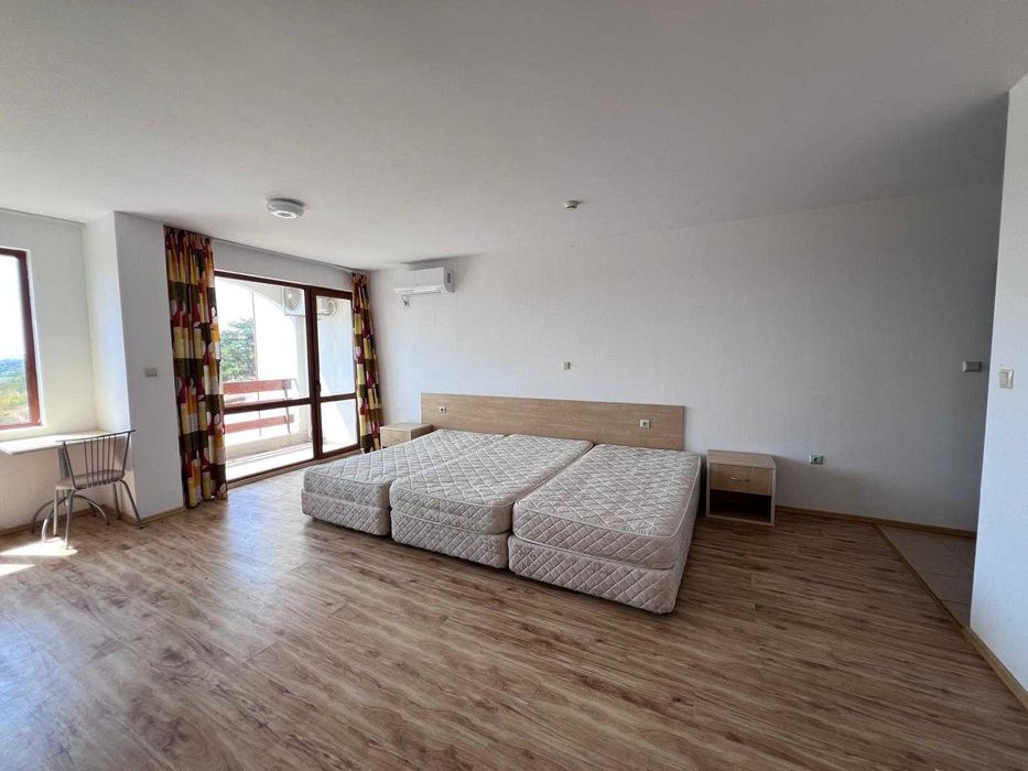 Продава се Едностаен апартамент в к.к. Слънчев бряг - 60 кв.м за 892 €/кв.м - Снимка #1