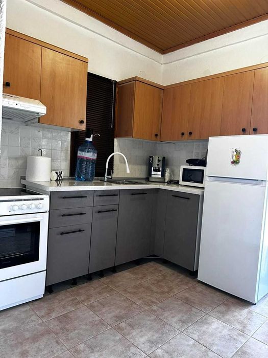 Къща в Аспровалта Ривиера – на 300 метра от морето