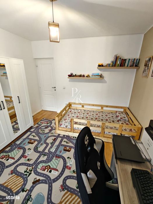 Apartament 3 camere, 58 mp, etaj 1, 2 parcari, zona Eroilor!