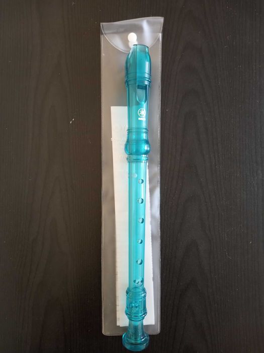 Fluier Yamaha YRS-20B recorder soprano/descant cu suport si perie NOU
