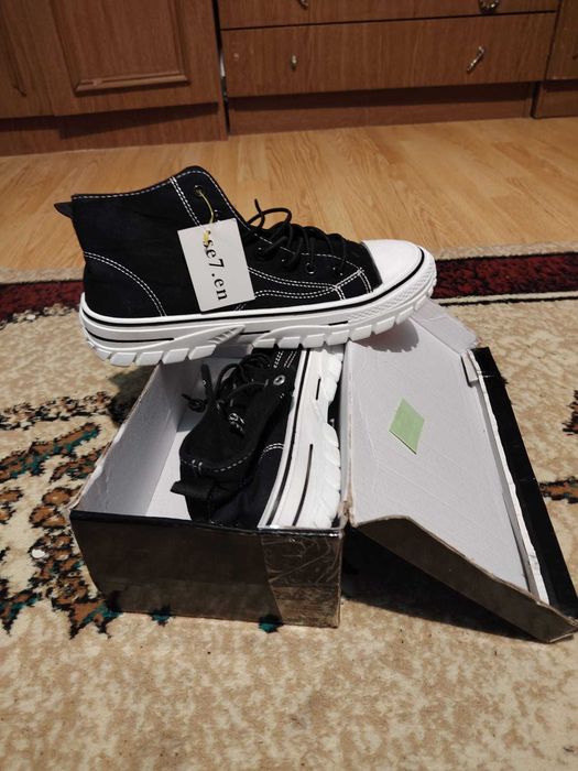 Teniși se7en mărime 44