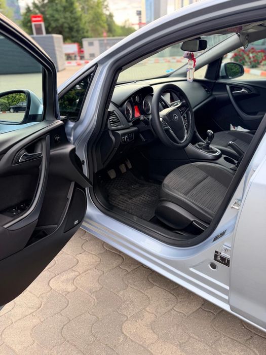 Opel Astra J 1.6 , Benzina /GPL 2017
