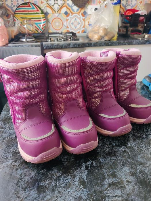 Продам детские  Зимние сапожки