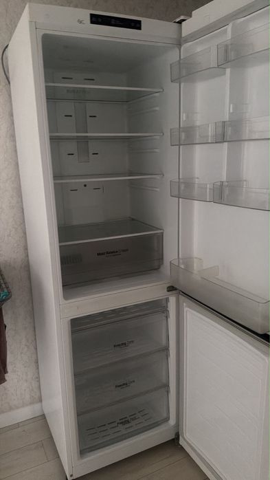 Сатылады. Холодильник запчас