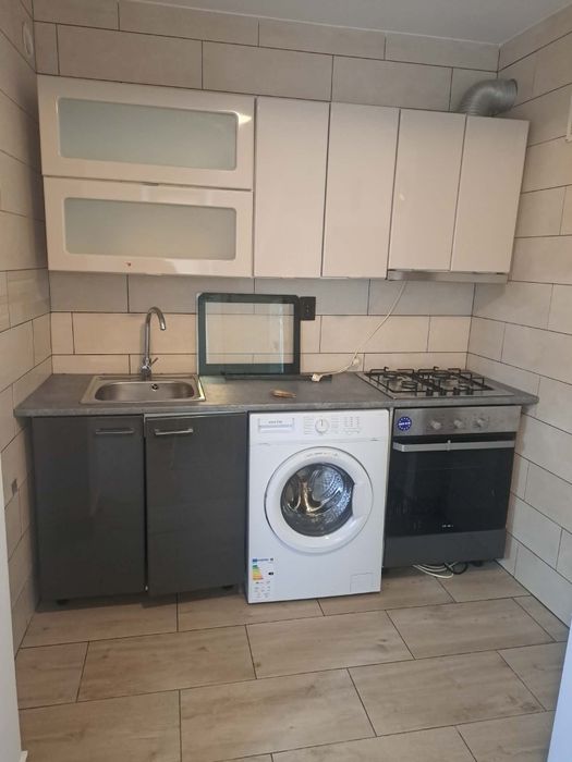 Garsoniera de inchiriat