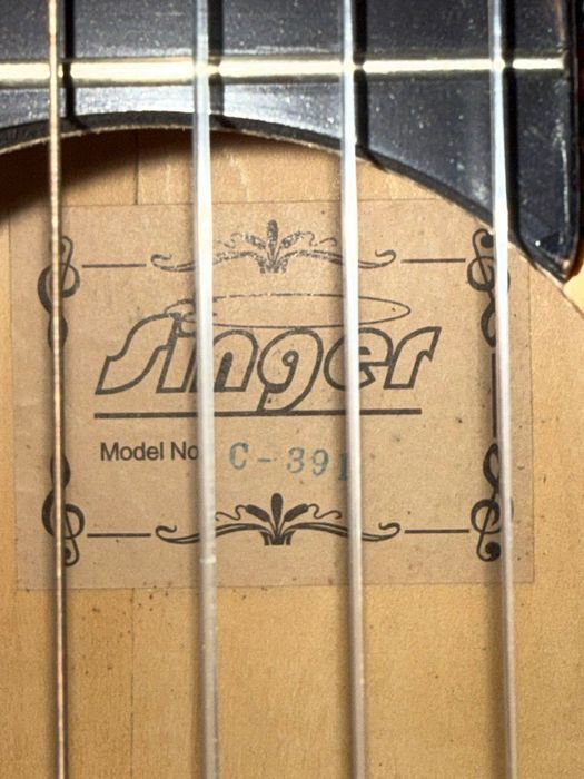 Китара”Singer” 100 evro