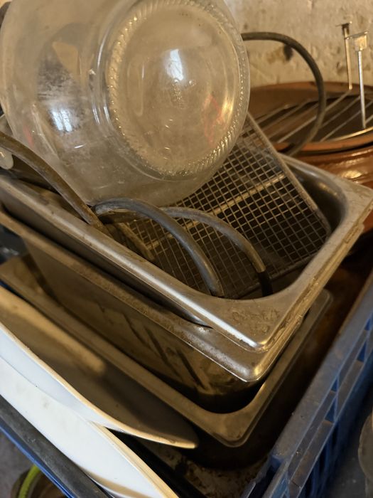 Посуда продавам я на едно