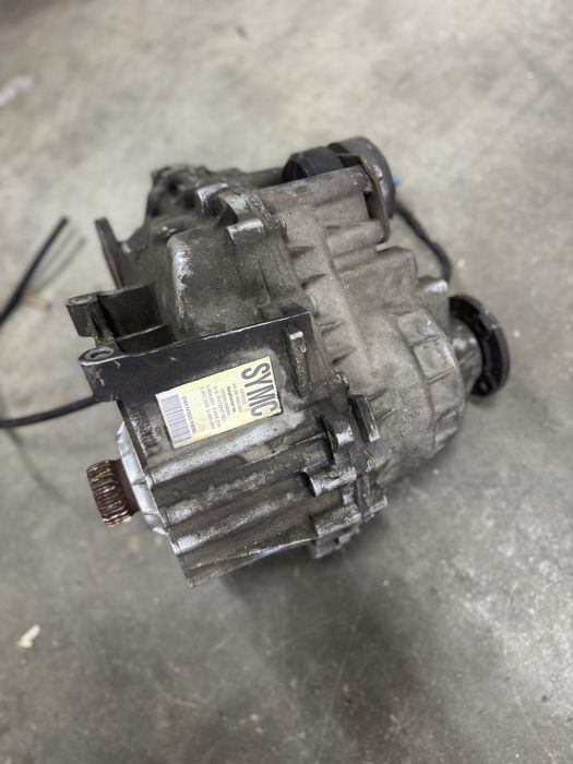 Раздатъчна кутия за SsangYong Rexton 2.7