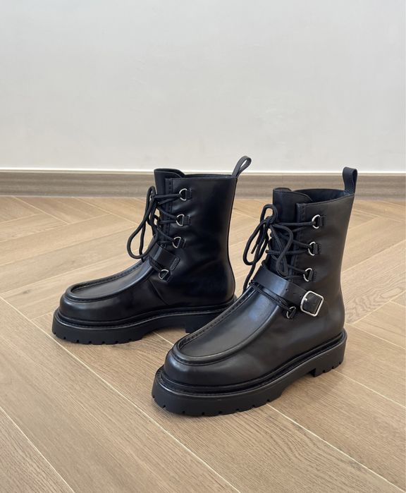 Hermes боти черни