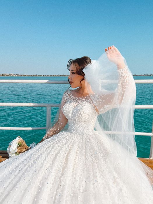 Продаю свадебное платье в комплекте