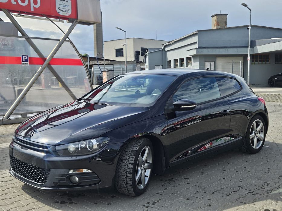 Vând Volkswagen Scirocco 2.0 TDI 140cp