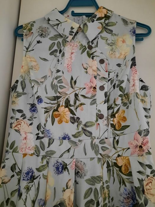 Рокля на цветя Orsay - размер EU40