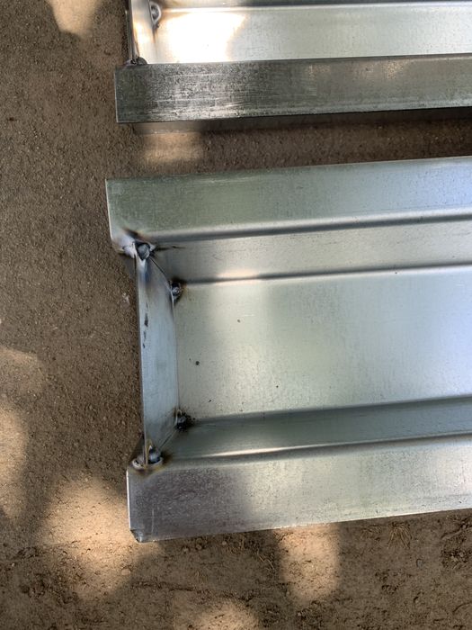 Matrițe/ forme  metalice stalpi de beton gard, spalieri ( cofraje)