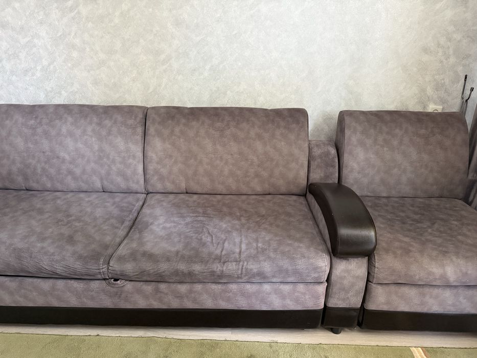 Продается диван с креслом