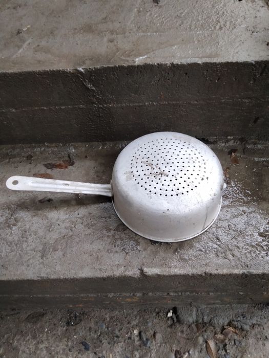 Дуршлаки новые ковшы