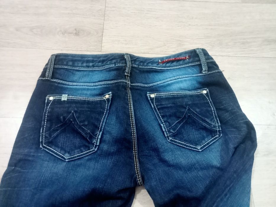Продам мужской джинсы.
