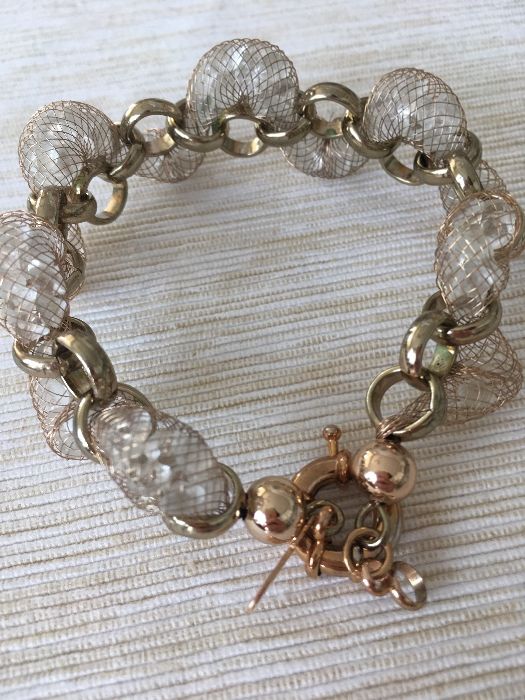 Гривна с кристали