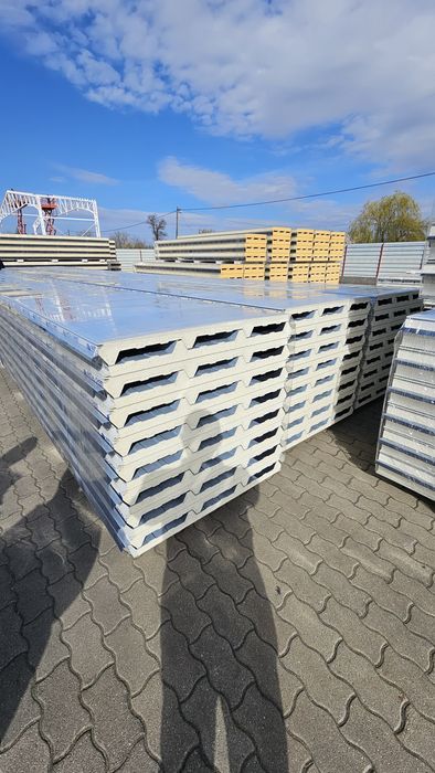 Panouri Sandwich ideale pentru construcții ușoare!