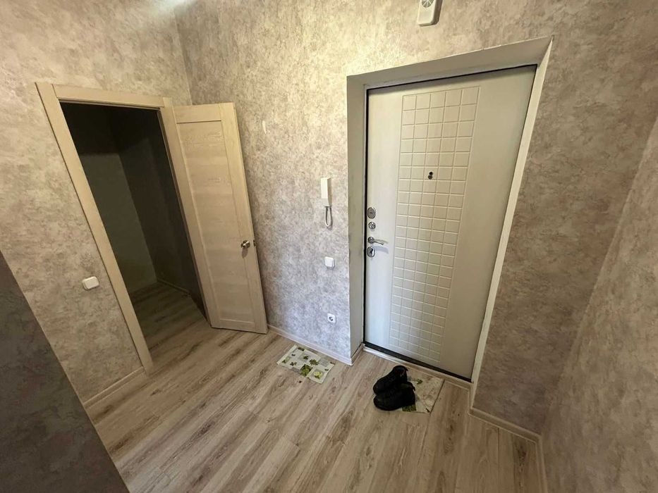 продам 1 комн квартиру на Береке