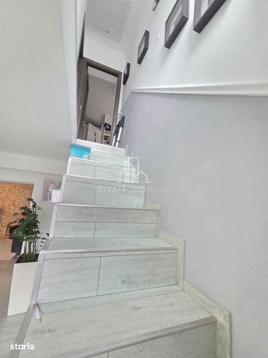 Casa renovata, 3 camere, 2 bai, Zona Centrală