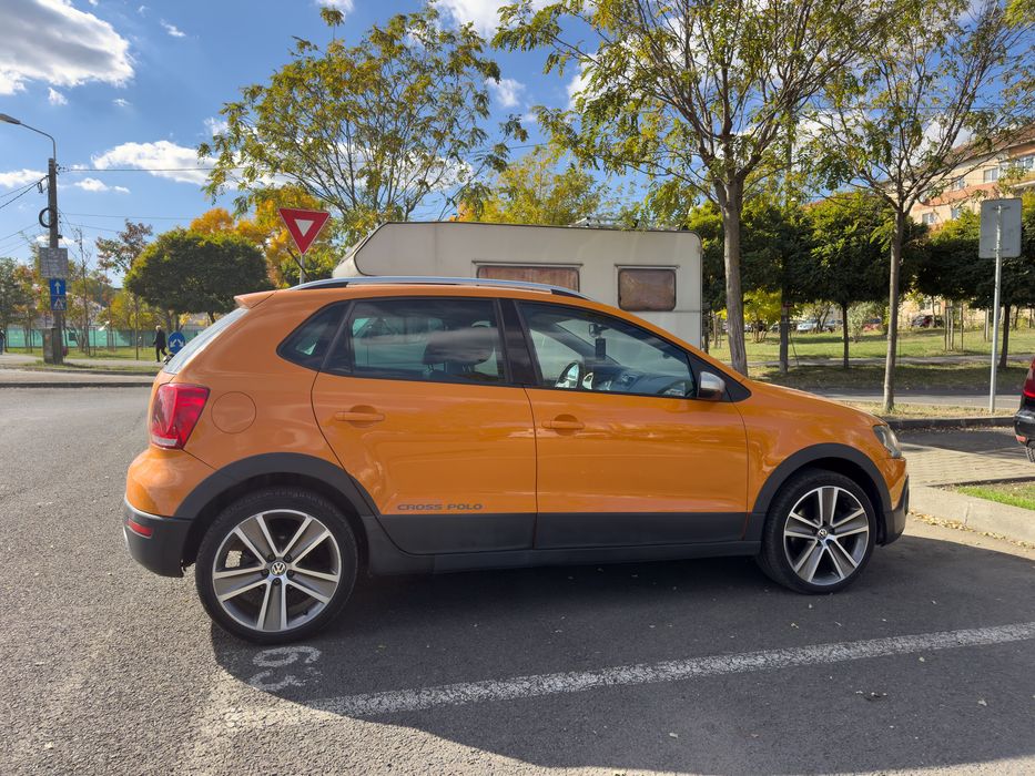 VOLKSWAGEN Polo 2010 — imagine 4