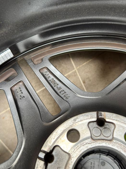 Set Jante Originale Mercedes GLE 53 AMG R20 W167 + Anvelope Iarnă Cont